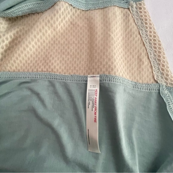 🆕⛱️🏃‍♀️Free People‎ Movement Nothing But Net top size M blue combo - Picture 7 of 7